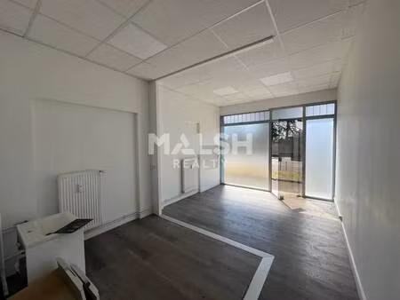 location commerce 31 m²