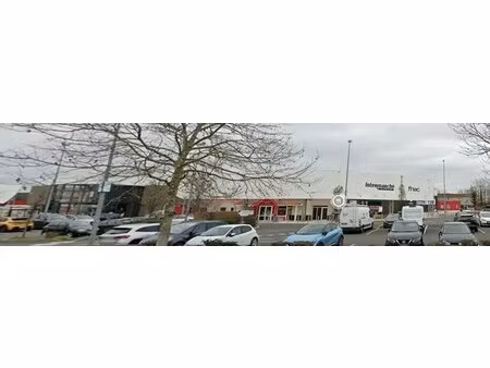 location commerce 77 m²