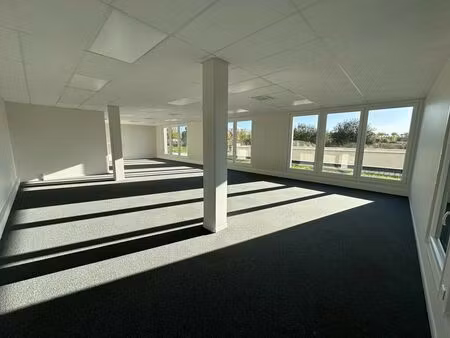 vente bureaux 125 m² à 254 m²