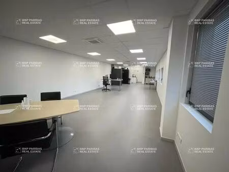 vente bureaux 52 m² à 132 m²