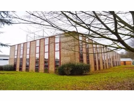 vente bureaux 1 740 m²