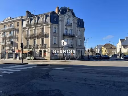 vente bureaux 44 m² à 191 m²