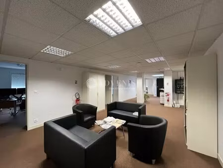 vente bureaux 261 m²