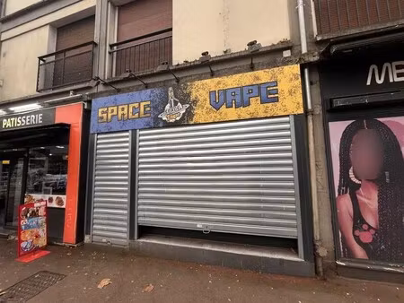location commerce 36 m²