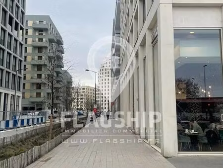 location commerce asnieres sur seine 92600 152m²