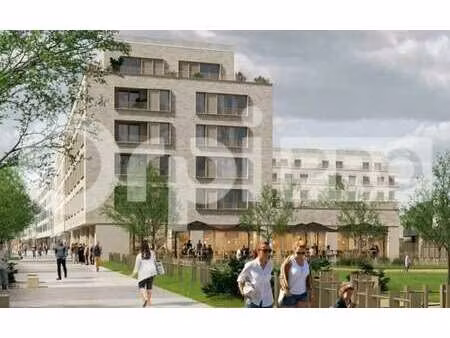 location commerce 228 m²