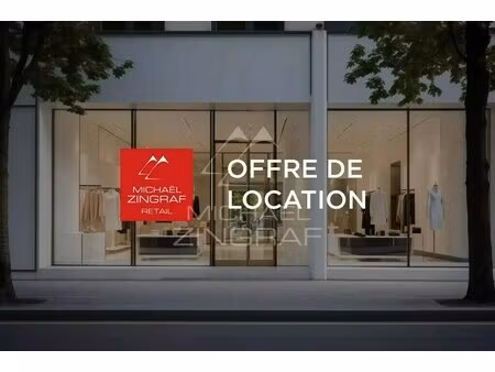 location commerce cannes 06400 126m²