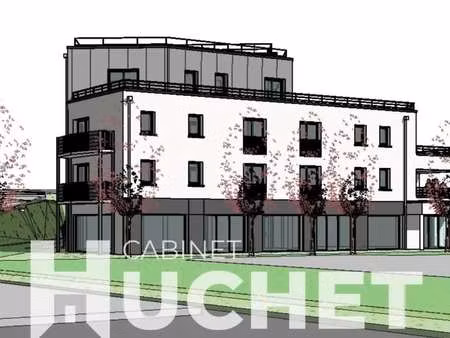 location commerce 75 m²