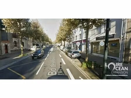 location commerce 72 m²