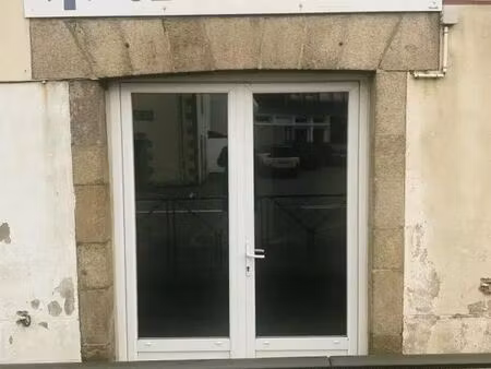 location commerce quimper 29000 40m²