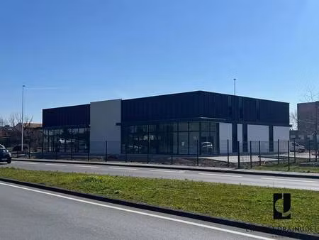 location commerce roanne 42300 134m²