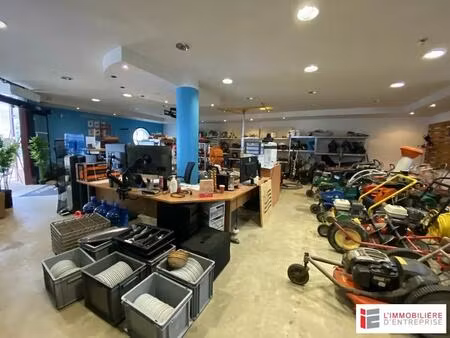 location commerce vern sur seiche 35770 255m²