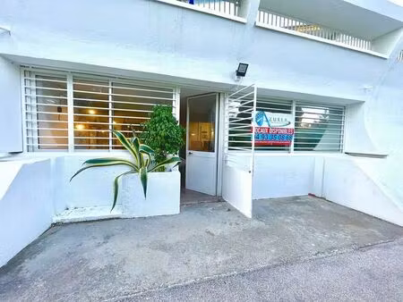 location commerce villeneuve loubet 06270 87m²