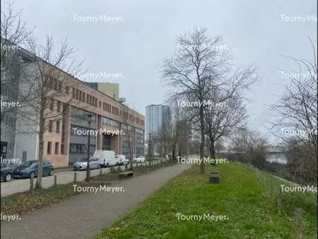 vente bureaux 230 m² à 467 m²