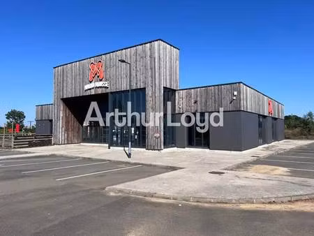 location commerce 535 m²