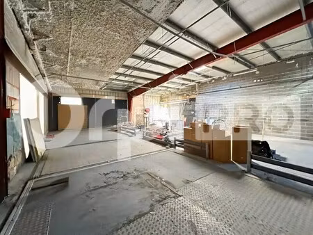 location commerce 392 m²