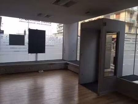 location commerce rouen 76000 155m²