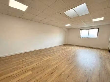 vente bureaux 104 m²