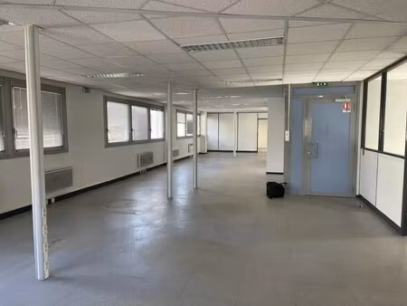 vente bureaux 301 m²