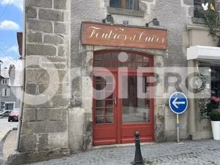 location commerce 70 m²