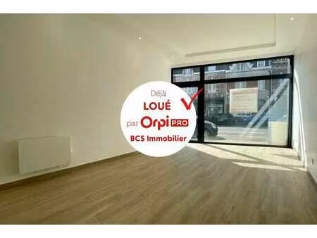 location commerce 25 m²