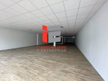 location commerce 428 m²