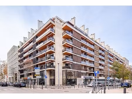 location commerce marseille 13002 150m² à 320m²