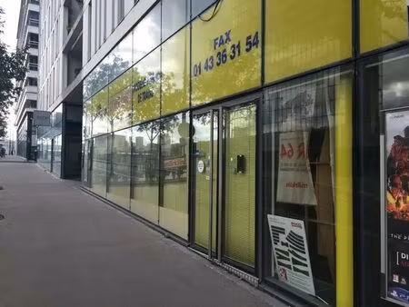 location commerce paris 75013 149m²