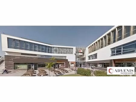 location commerce 210 m² à 640 m²