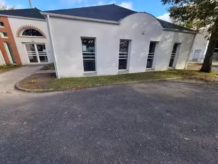 vente bureaux sainte-luce-sur-loire 44980 378m²