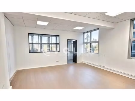 vente bureaux 90 m² à 647 m²