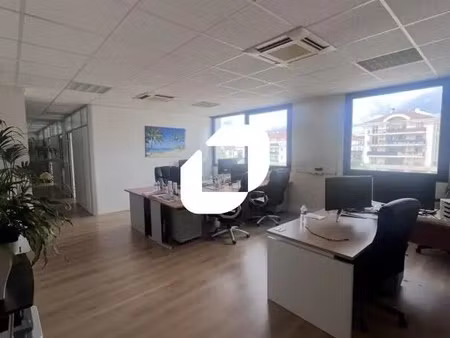 vente bureaux 103 m²