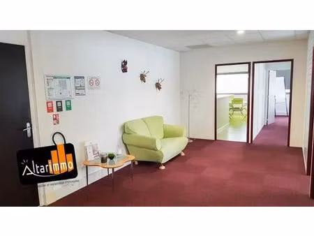 vente bureaux 136 m² à 247 m²