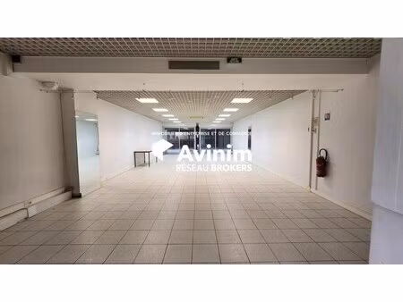 location commerce albi 81000 130m²