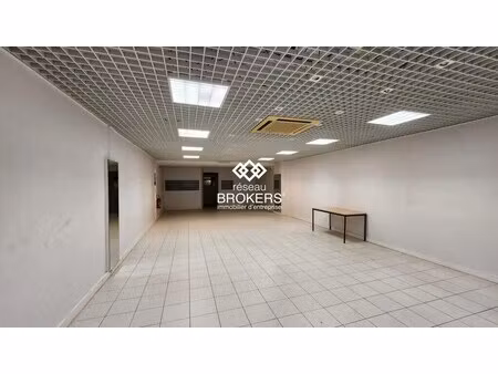 location commerce albi 81000 138m²