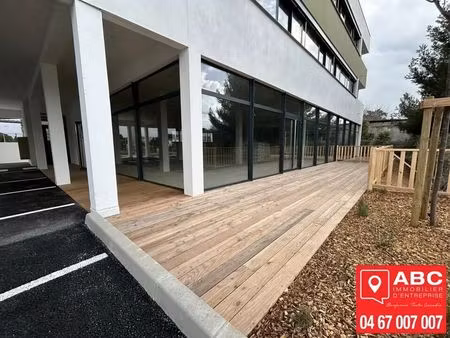 location commerce 357 m²