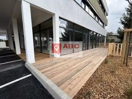 location commerce lattes 34970 357m²
