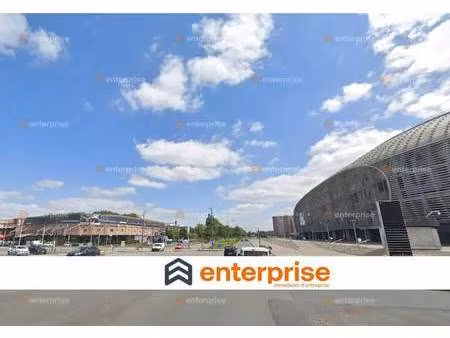 location commerce 350 m²