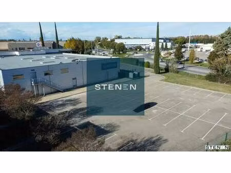 vente local d'activités 500 m² à 2 387 m²