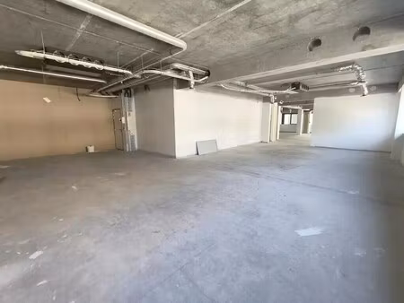 vente bureaux 103 m² à 233 m²