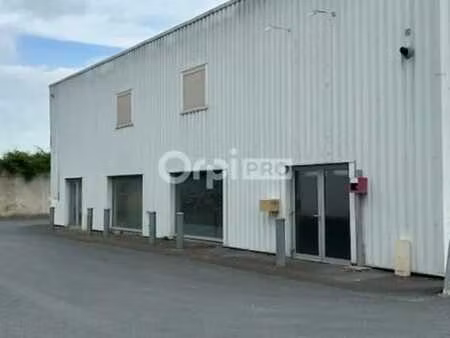location commerce 192 m²