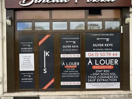 location commerce 74 m²