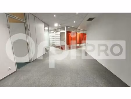 vente bureaux 1 653 m²