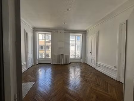 vente bureaux 181 m²