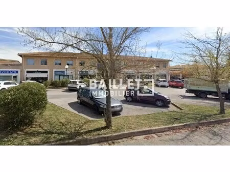 vente bureaux 77 m²