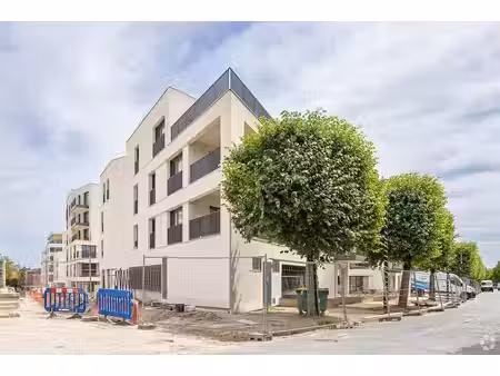 location commerce antony 92160 82m² à 218m²