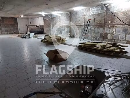 location commerce 344 m²