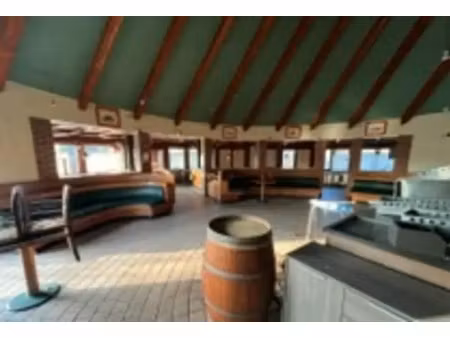 location commerce 291 m²