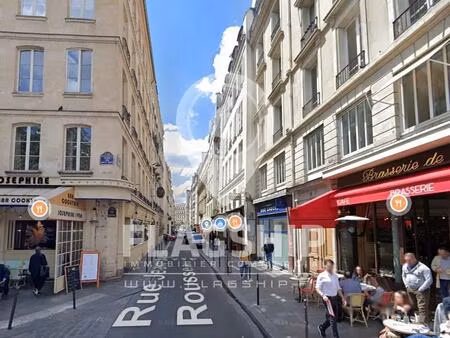 location commerce 136 m²