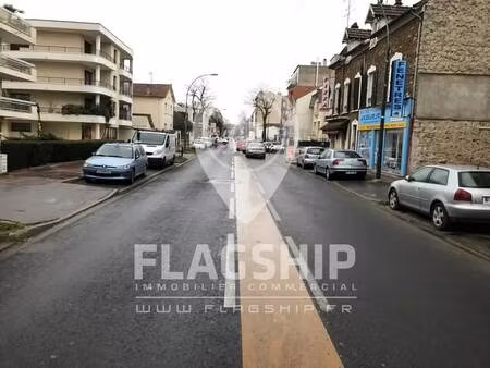 location commerce st maur des fosses 94100 1000m²